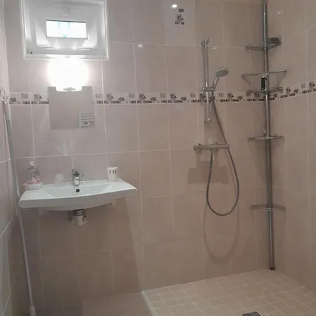 Alloggio in famiglia Chambre Et Salle D Eau Wc Independants Coulaines